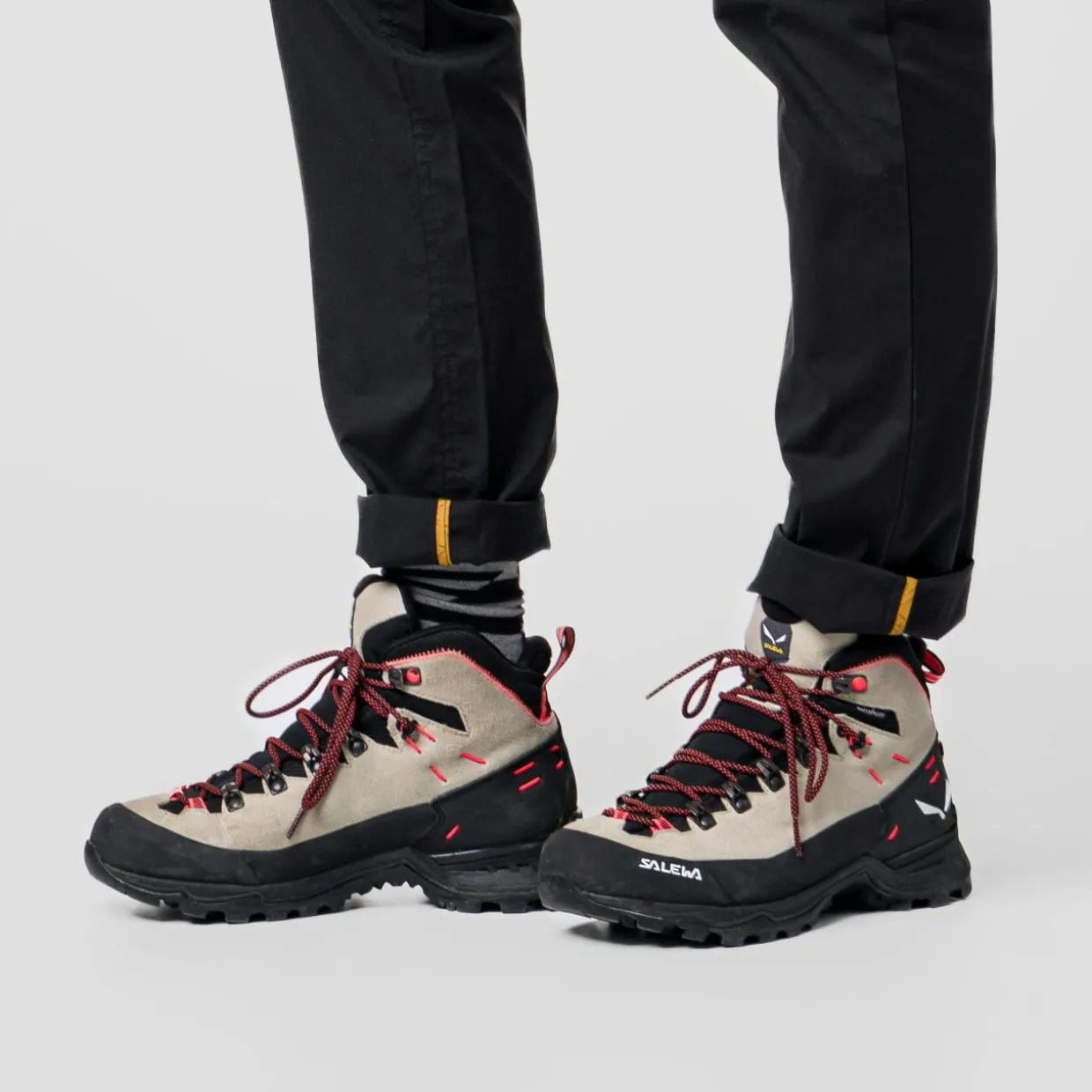 Alp Mate Winter Mid Waterproof Boot Women
