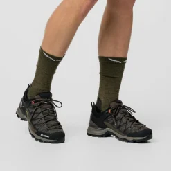 Mountain Trainer Merino Crew Socks Women