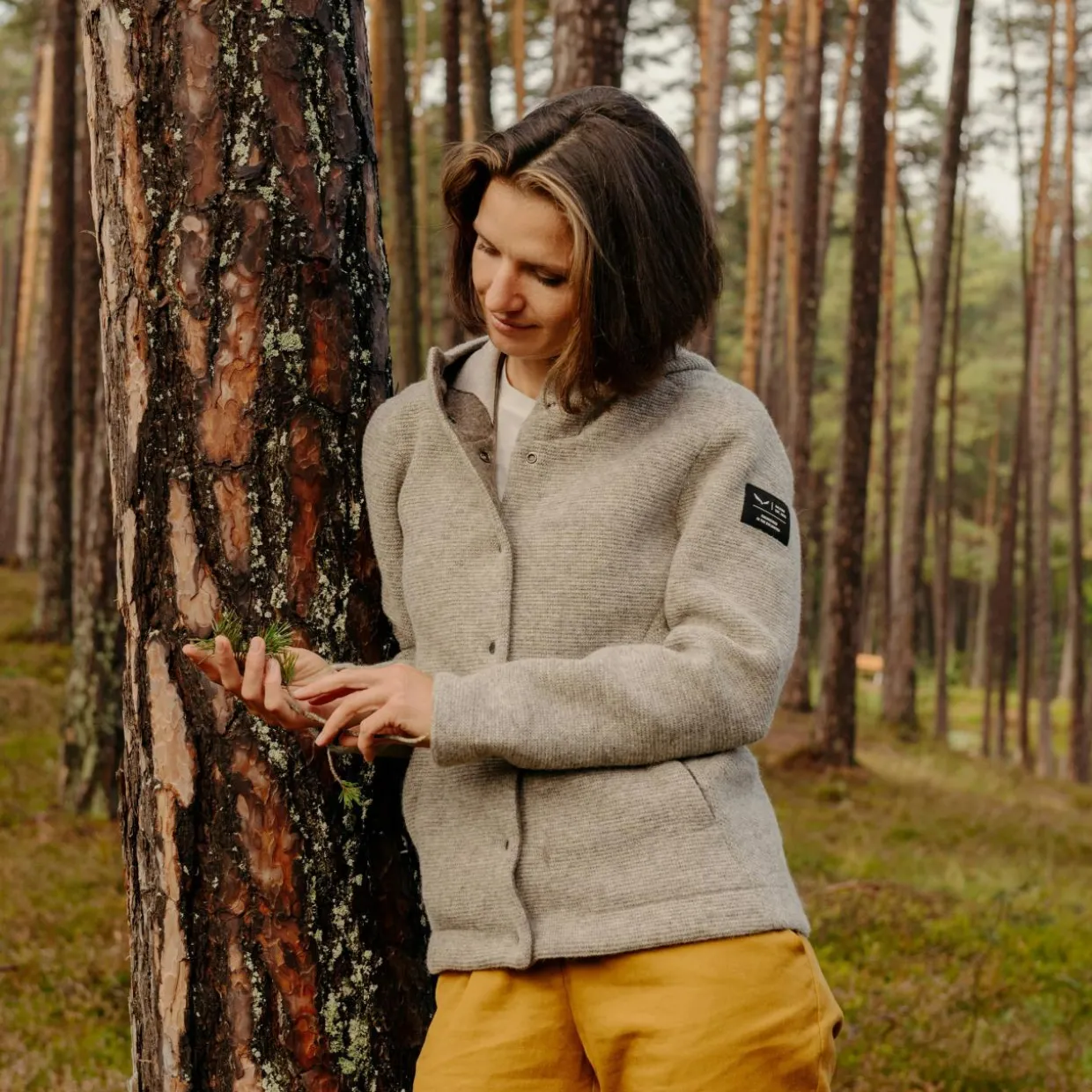 Sarner Undyed Wool Hooded Jacket Women